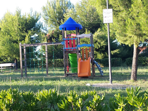 Parco Giochi Della Montagnola