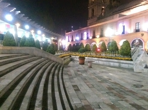 Plaza González Arratia 