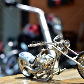 mini ride by Arri Alkatiri - Artistic Objects Toys