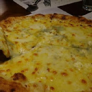 Pizza Factory 披薩工廠