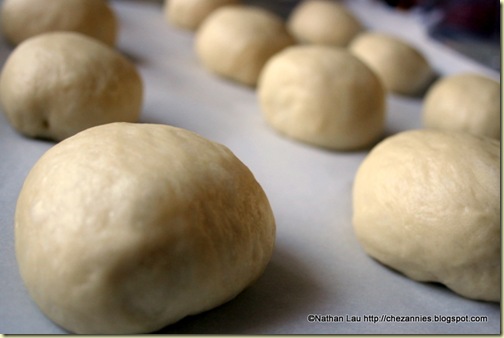filled red bean buns proofing