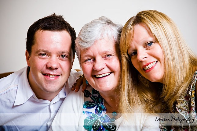 [Family_Portraits006[3].jpg]