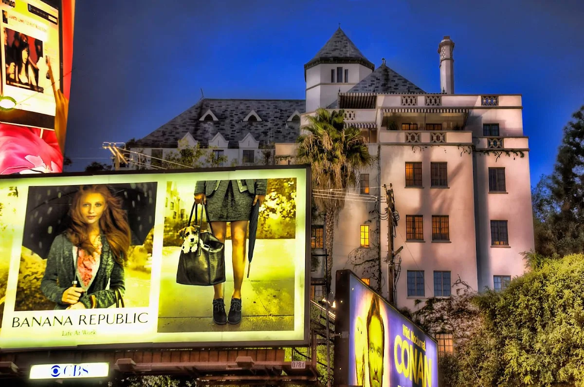 sunset-strip-los-angeles - The Sunset Strip in Hollywood, California.