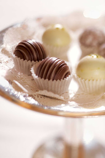 Complete your evening during your Regent Seven Seas cruise with a tempting chocolate treat.