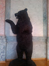 Статуя Медведя