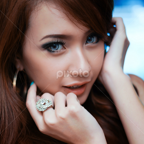 Win Asyik by Andrie Bastian - People Portraits of Women