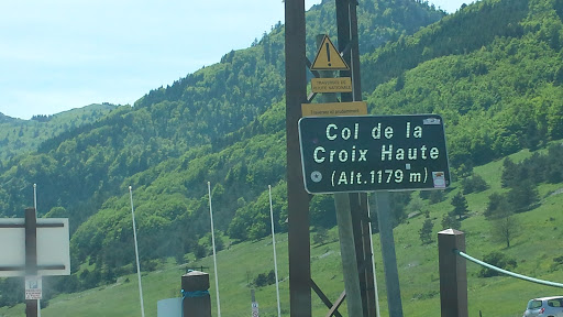 Col De La Croix Haute