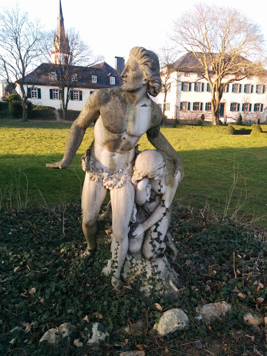 Skulptur im Schlosspark Reinhartshein