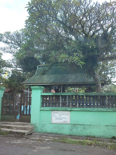 Makam Gubernur Suryo