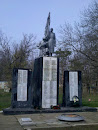 Памятник Войнам