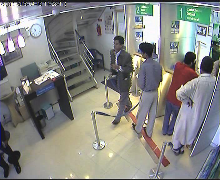 bank, cash looted captured in camera