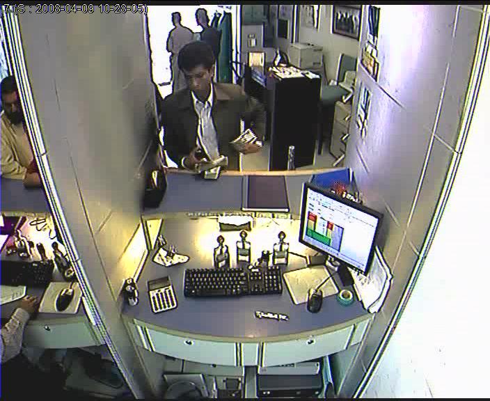 bank, cash looted captured in camera