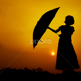little girl and her favorite umbrella. by Djeff Act - Babies & Children Child Portraits