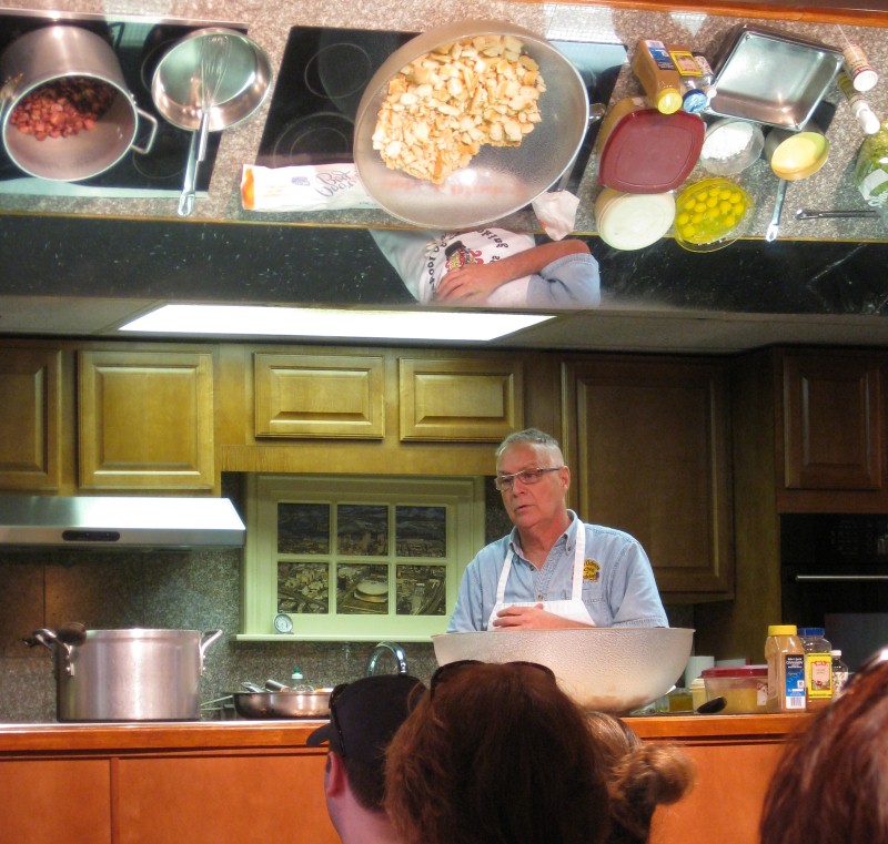 [7a30c438-724a-46fe-b889-6565f272eab6.jpg]