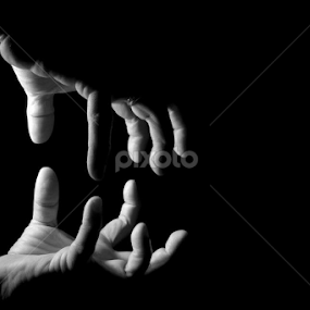 by Isidro Pentzke - Black & White Portraits & People