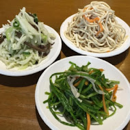 段純貞牛肉麵(空軍一村店)