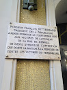 Plaque commémorative de l'attentat de la rue de Rennes