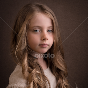 by Milou Krietemeijer-Dirks - Babies & Children Child Portraits