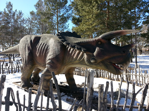 Динопарк. Стиракозавр