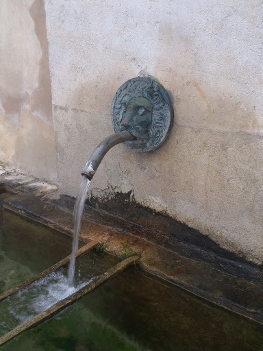 Fountain Favières  
