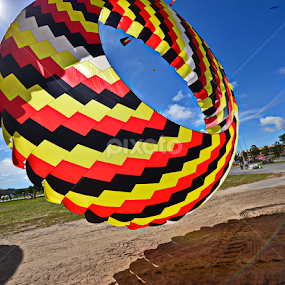 MAKE KITES FLYING IN THE SKY by Justani Joni - Sports & Fitness Other Sports