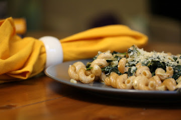 Spanakopita-Inspired Creamy Baked Pasta