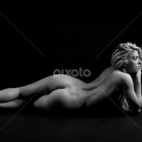 The Studio Floor by John McNairn - Nudes & Boudoir Artistic Nude