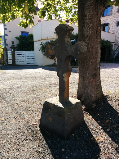 Croix De L'impasse Des Lilas