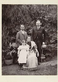 Portret van J.B. Aug. Kessler met de familie in Hong Kong