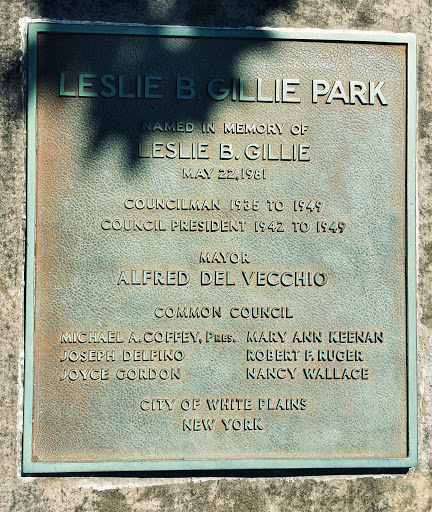 In Memory Of Leslie B. Gillie 