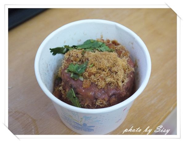 哥弟筒仔米糕 冬瓜排骨酥湯 ~ 難忘的古早味 ~ 永和保安路 近文化路 ~ 銅板美食 小吃 二十年老店 宵夜 在地美食 美鳳有約 行遍天下報導 