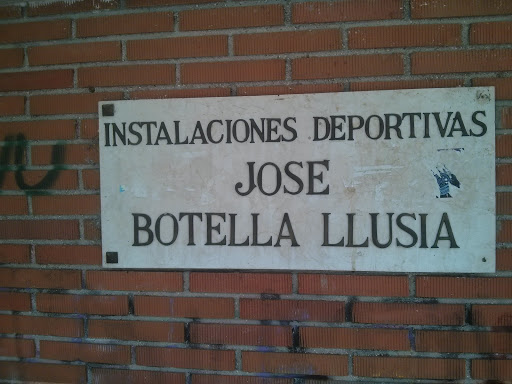 Instalaciones Deportivas José Botella Llusía