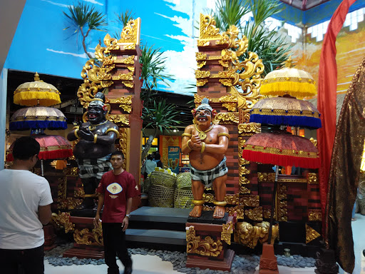 Patung Sumonggo Mlebet
