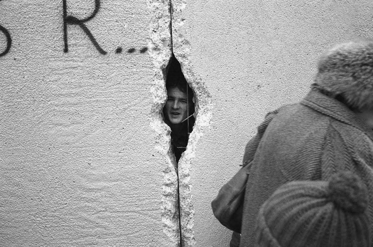 Peeping Into The GDR