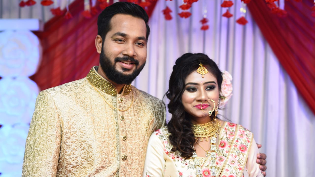 Makeupbydebasree Bridalmakeupartist In Kolkata Beauty Service And Makeup Academy