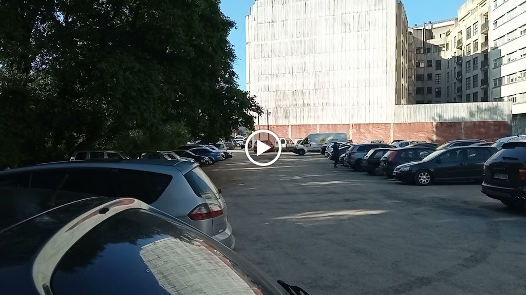 Aparcadoiro publico da Rua Rosalia de Castro — Estacionamiento