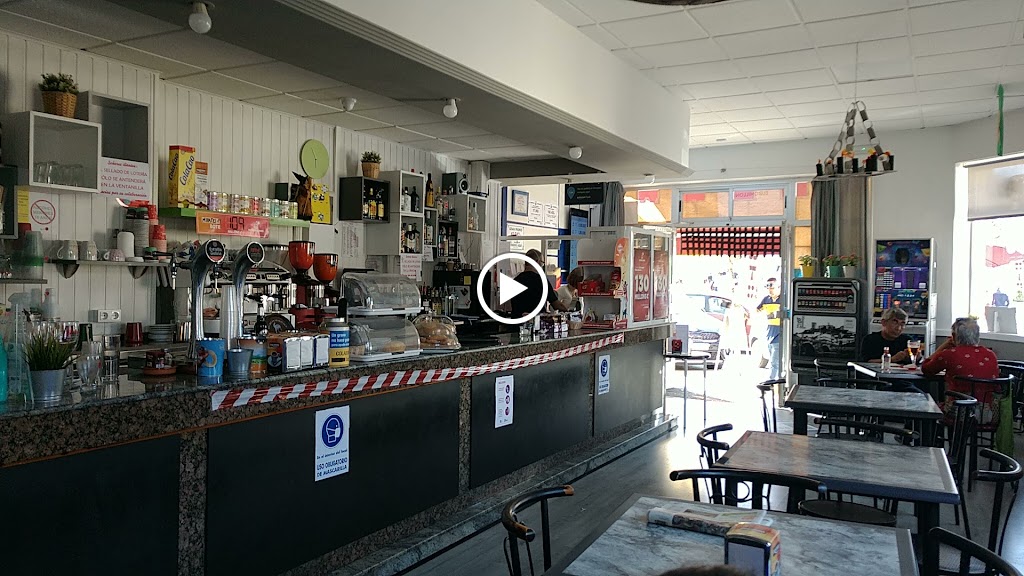 Cafe Bar Cruceiro — Videos