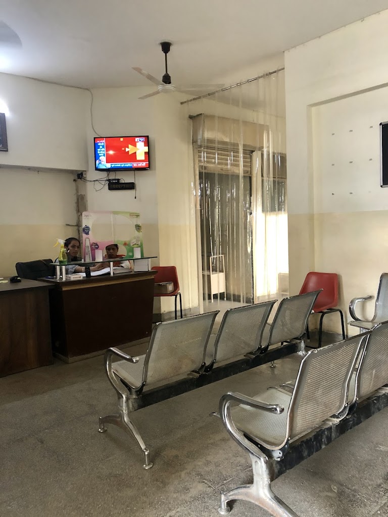 Dr. Dr Ravi S Lifecare Hospital Best Physician Cardiologist In Adampur