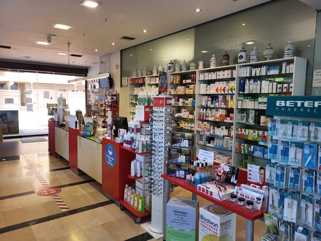 Farmacia de Aranzabela - Laboratorio de formulacion magistral-Titular Maria Natividad Suarez Bugallo — Del propietario