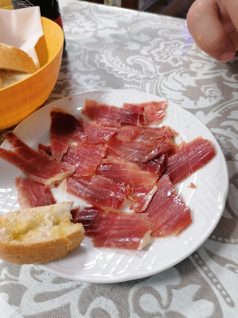 Restaurante El Paraiso — Comida y bebida