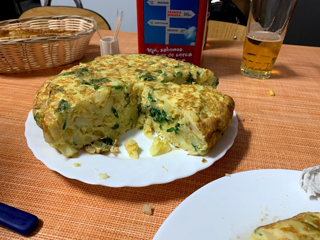 Casa Ines Llanito Perera — Comida y bebida