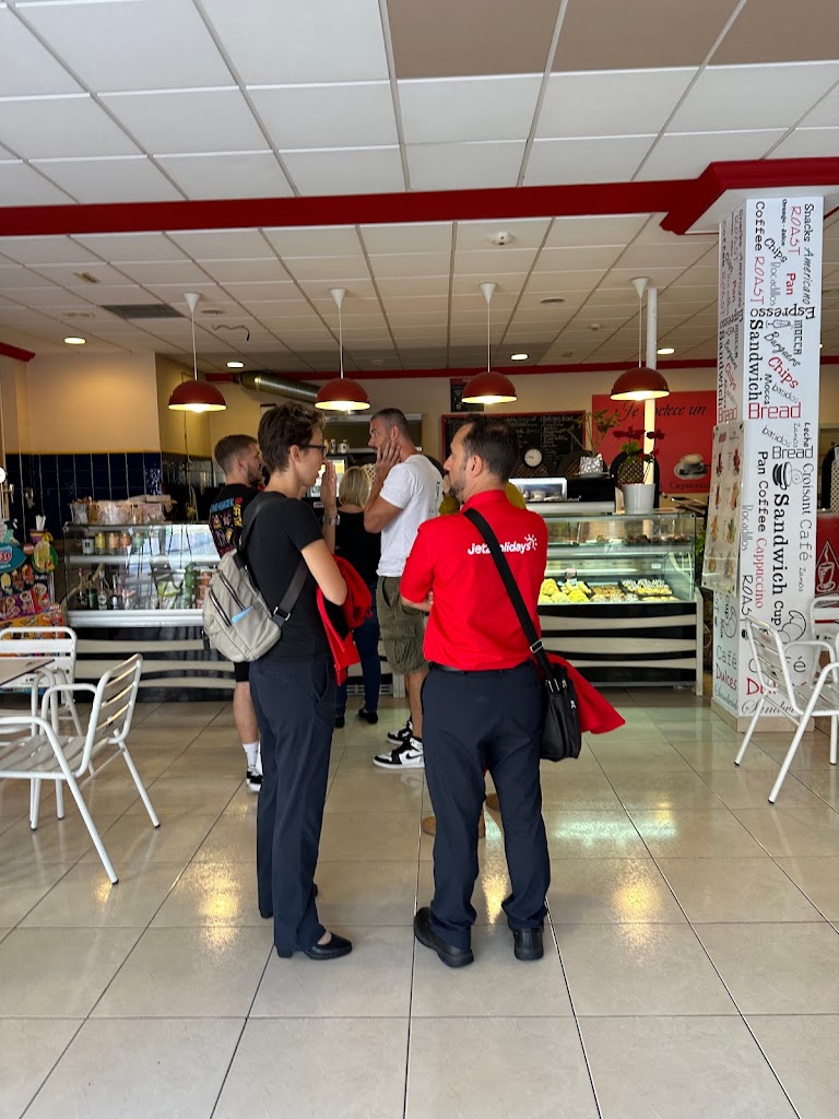 Cafeteria Zentral Center — Ambiente