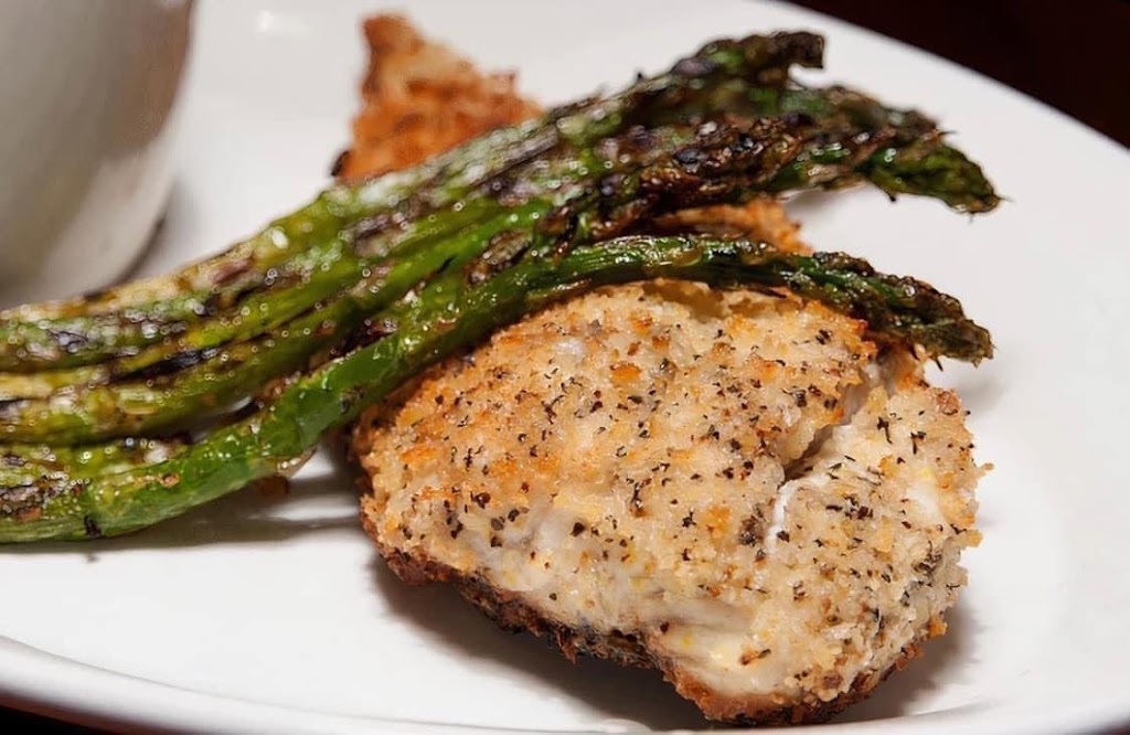  Mallory's Restaurant & Rooftop Bar