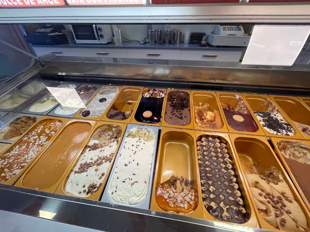 Heladeria La Flor Medinense Sl — Ambiente