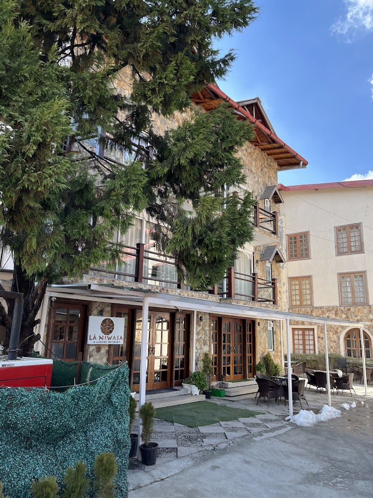 La Niwasa Luxury Resort