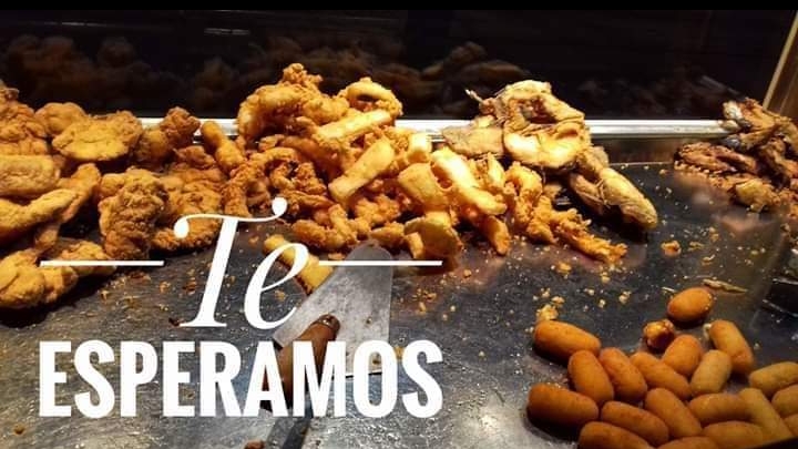 Freiduria Virgen del Carmen — Comida y bebida