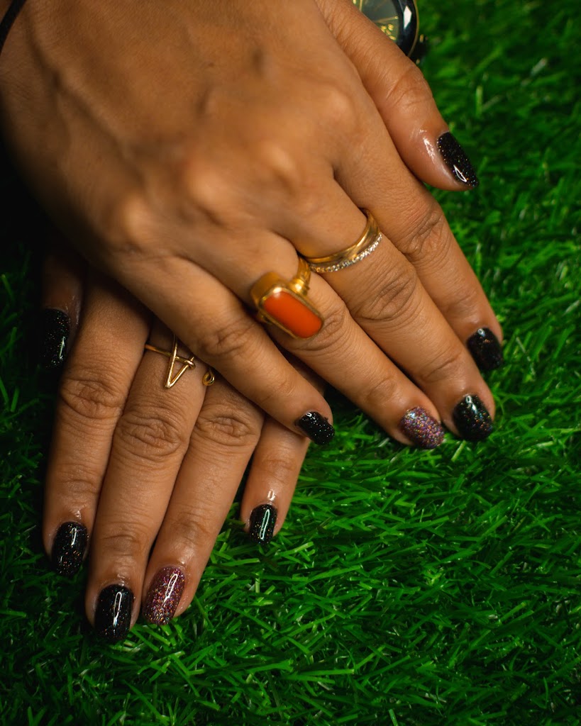 Lobhin Beauty Barrackpore Nail Extension Nail Training Nail Product