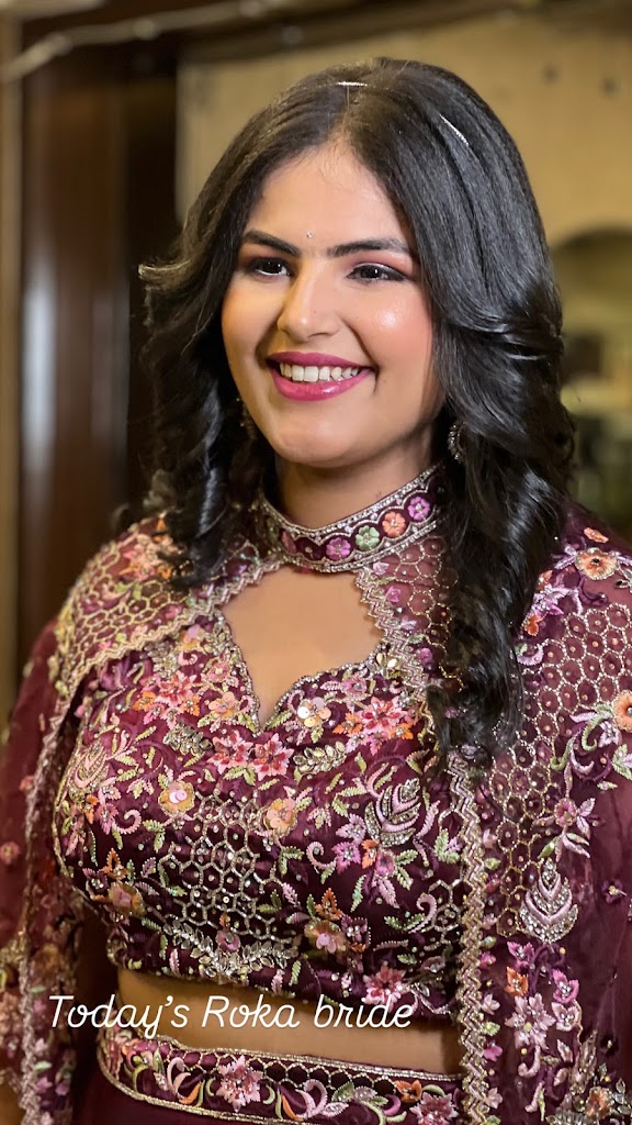 Shayona Cosmetologist Beauty Saloon