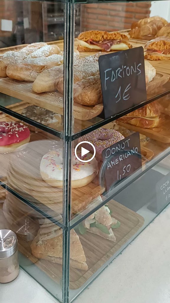 El Cafenet, Manises — Videos