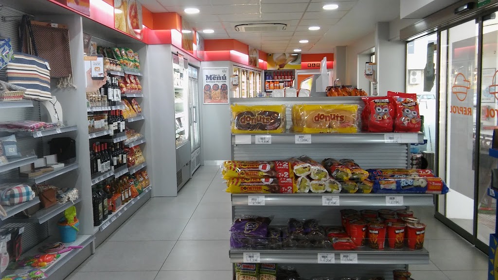 Gasolinera ALZ Mislata. Estacion de servicio. — Interior
